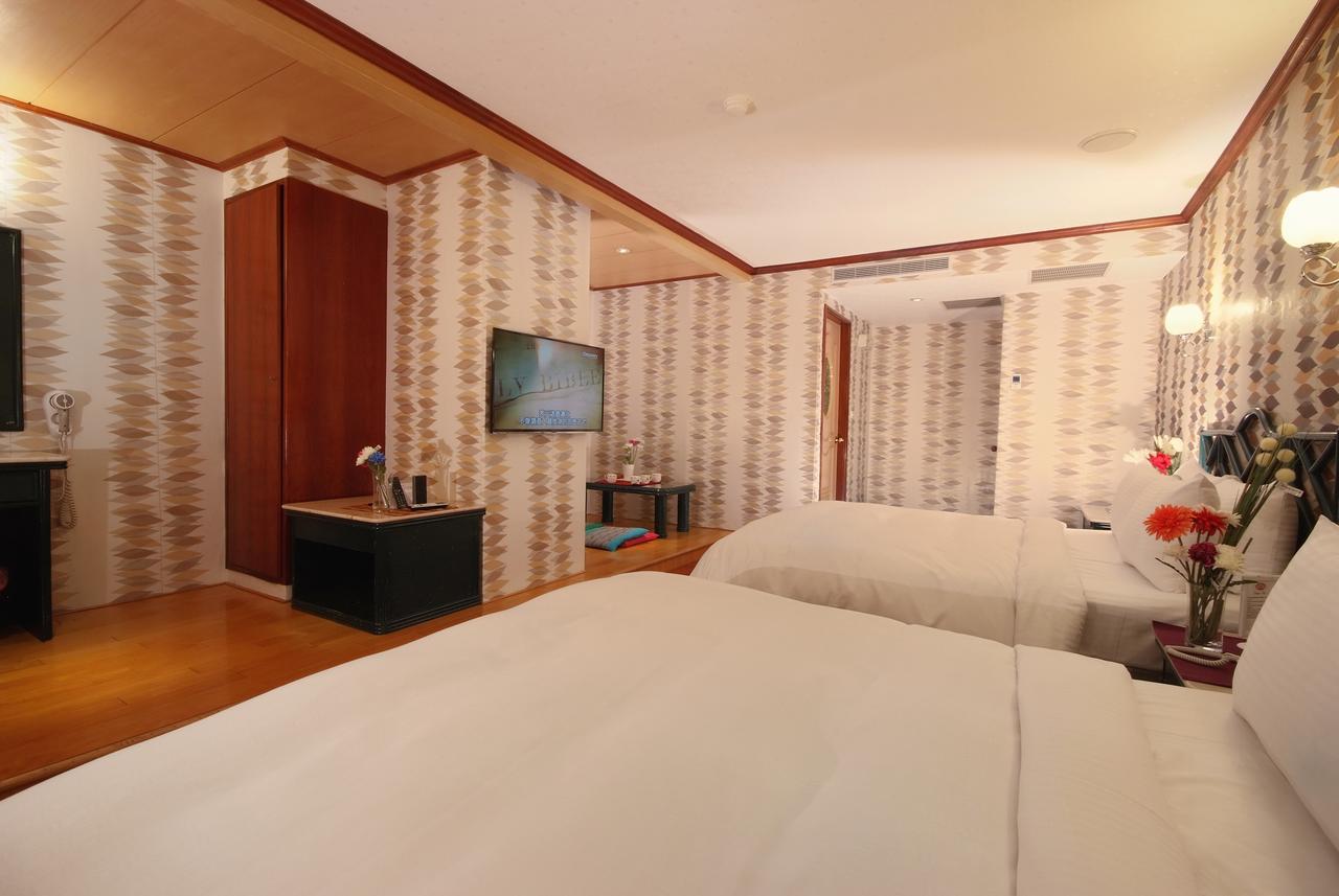 Pink Lotus Hotel Тайбэй Экстерьер фото