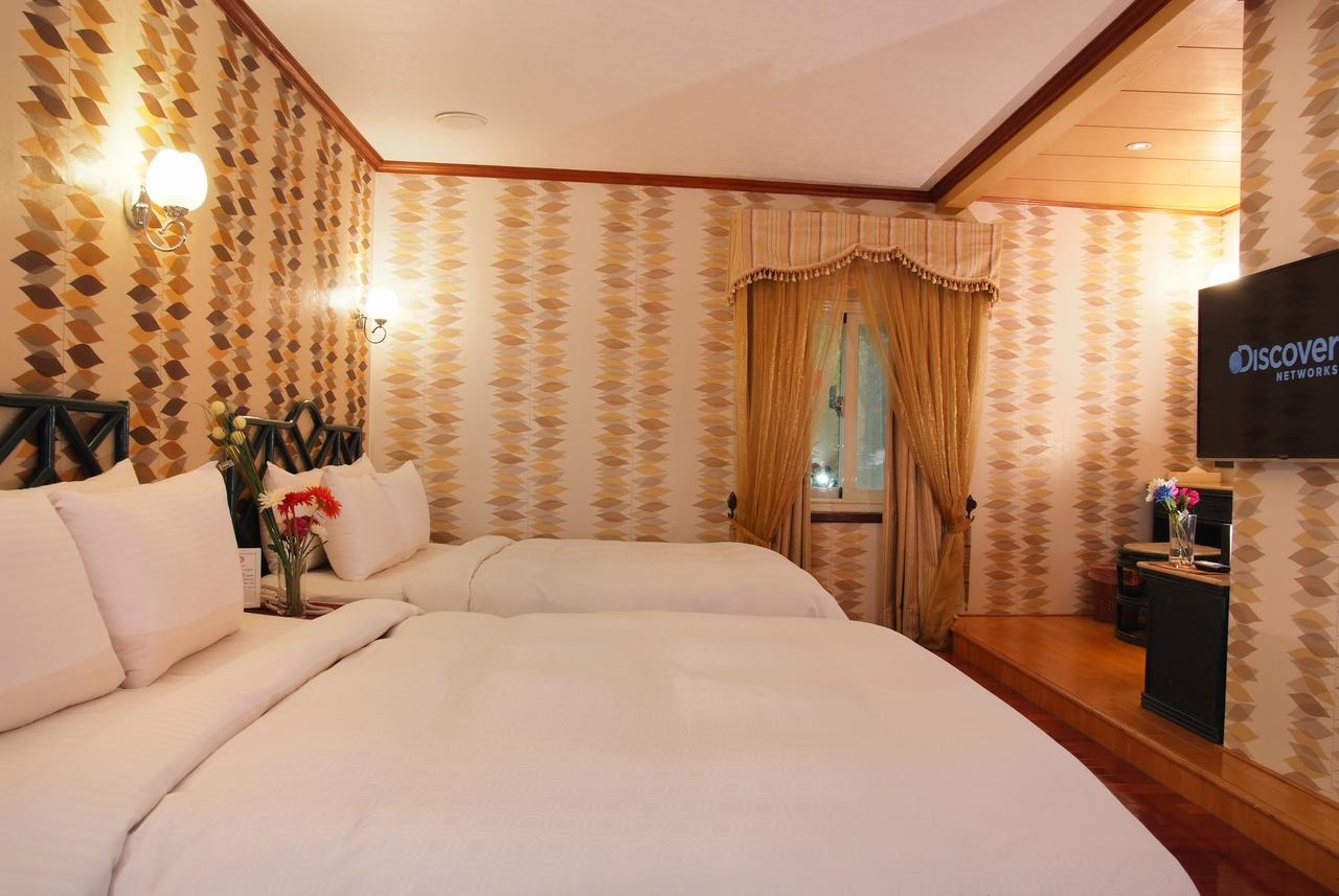Pink Lotus Hotel Тайбэй Экстерьер фото