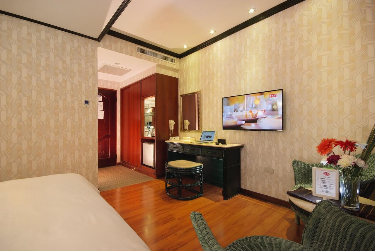 Pink Lotus Hotel Тайбэй Экстерьер фото