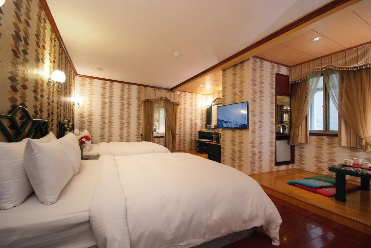Pink Lotus Hotel Тайбэй Экстерьер фото