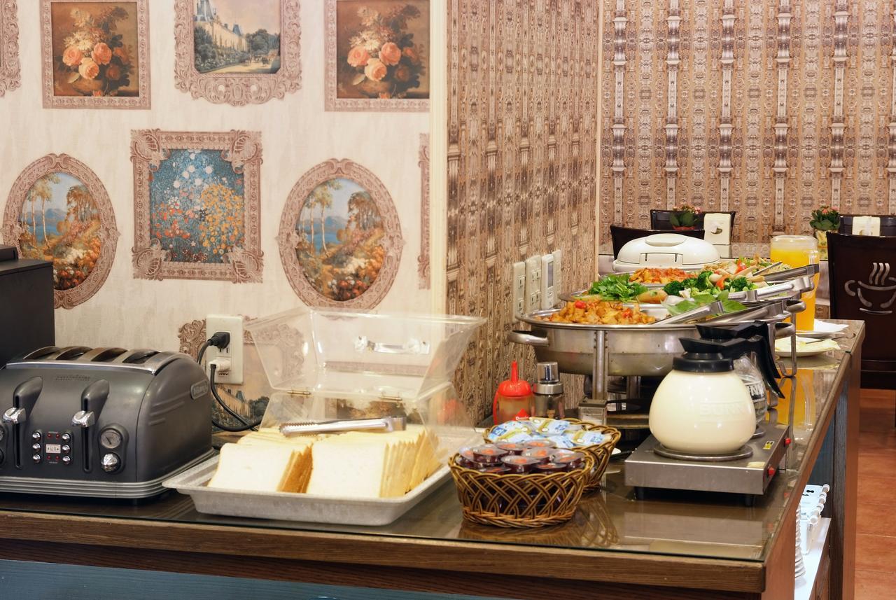 Pink Lotus Hotel Тайбэй Экстерьер фото